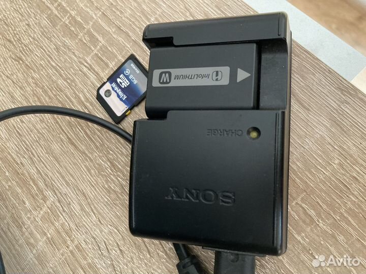 Зеркальный фотоаппатар Sony Alpha SLT-A37K Kit