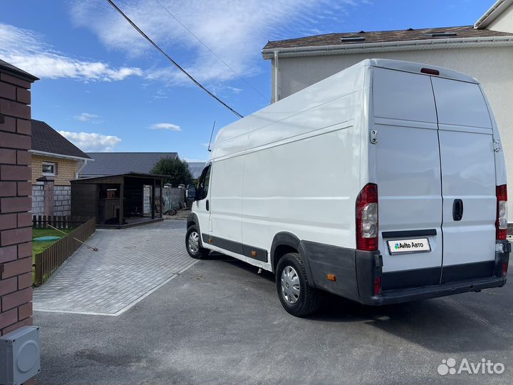 Peugeot Boxer цельнометаллический, 2012