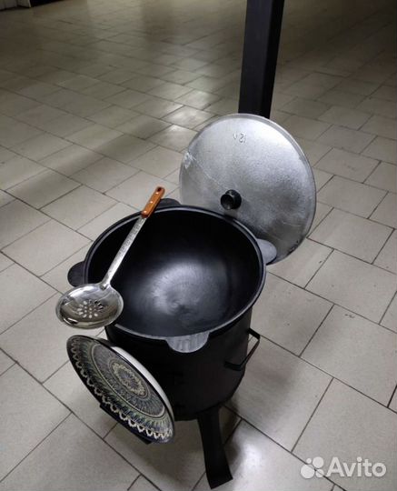 Казан чугунный с печкой