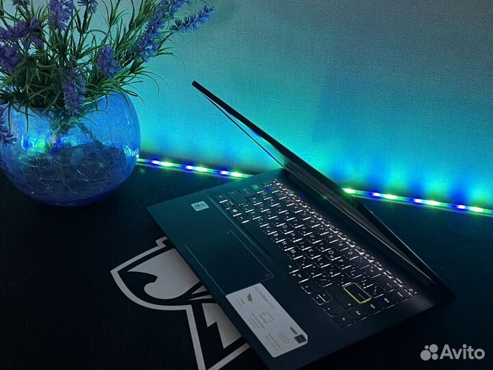 Ноутбук Asus VivoBook 14 i7-10510U/8GB/SSD 512