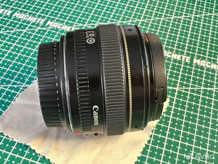 Объектив canon 50mm 1.4