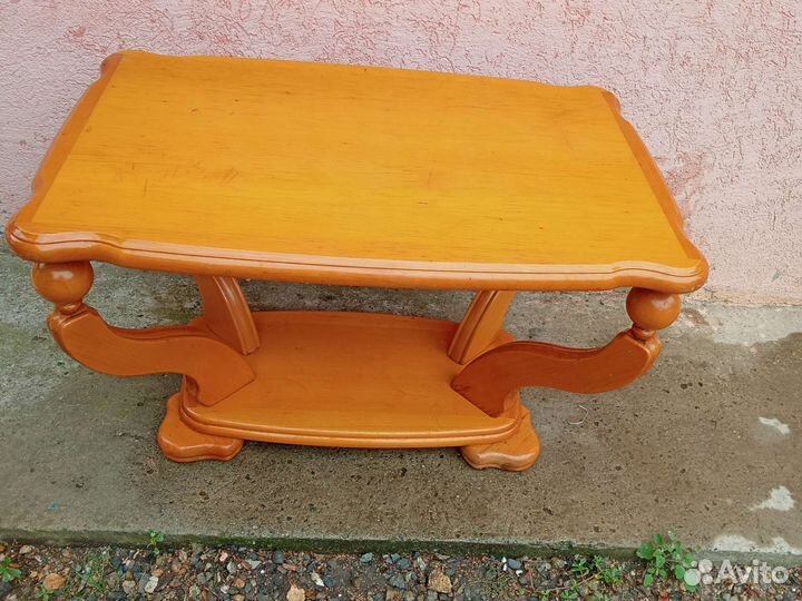 Журнальный стол