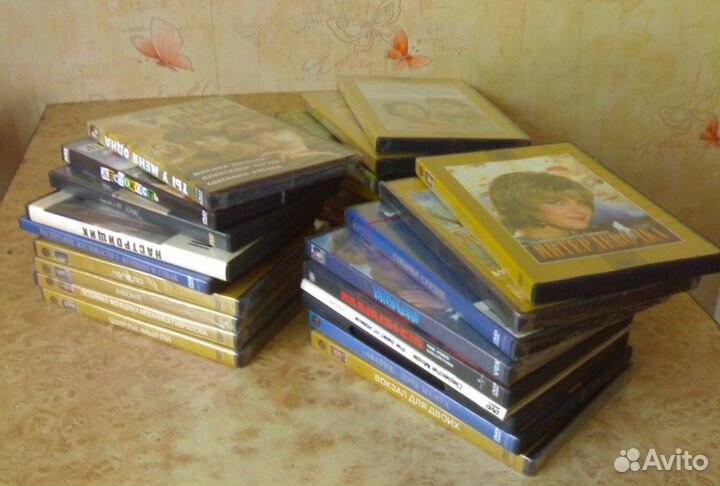 DVD диски (Фильмы, сериалы, клипы) 24 шт