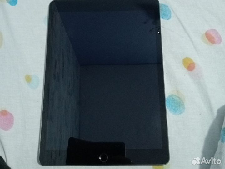 iPad 10.2