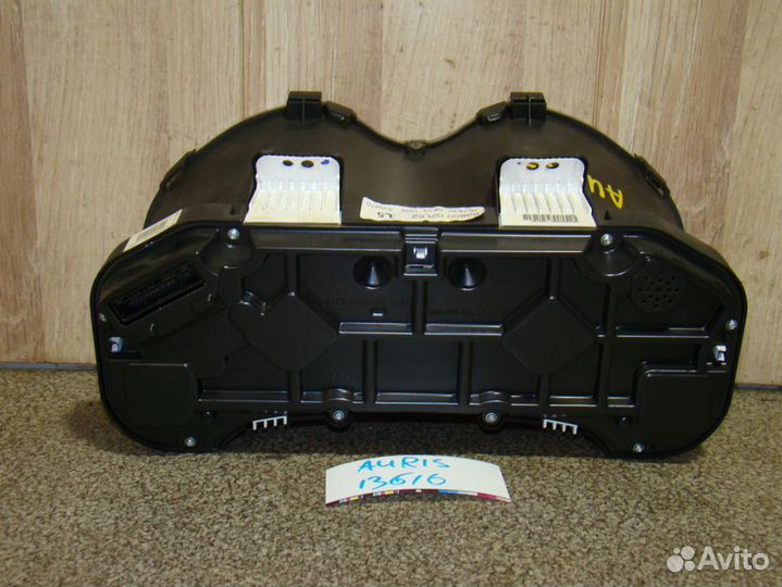 Панель приборов Toyota Auris (E150)