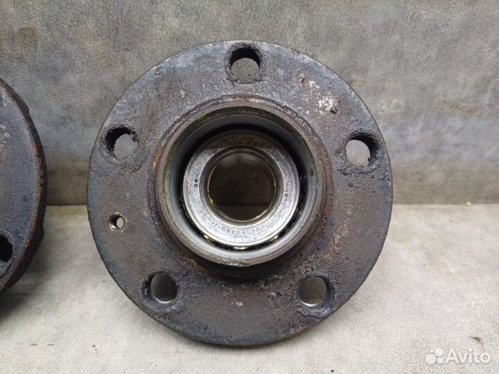 Ступица задняя Volkswagen Polo 1.6 MT 2012