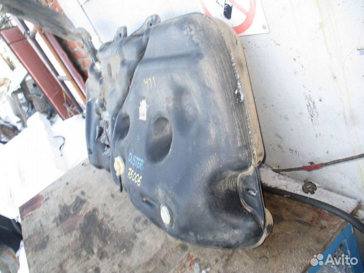 Бак топливный Renault Duster 1