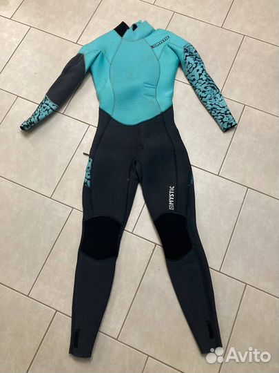 Гидрокостюм женский 5 мм