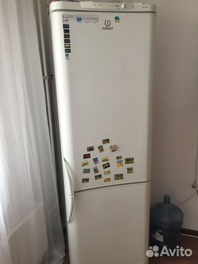 Холодильник Indesit NoFrost