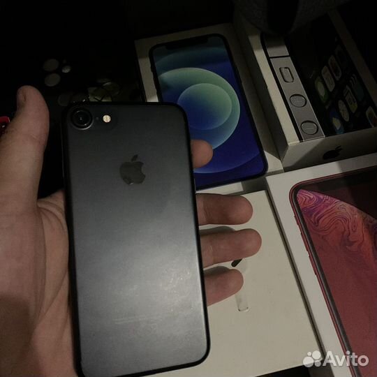 iPhone 7, 32 ГБ