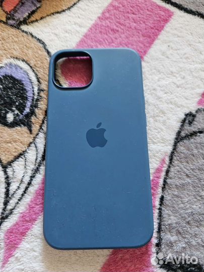 Чехлы iPhone 13