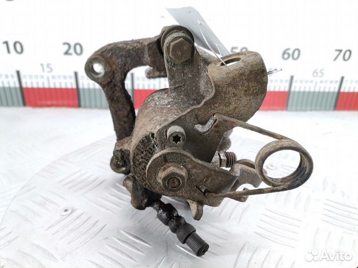 Суппорт задний левый для Audi A4 B6 8E0615423G