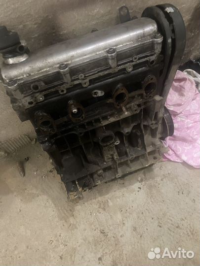 Двигатель фольстваген AVU