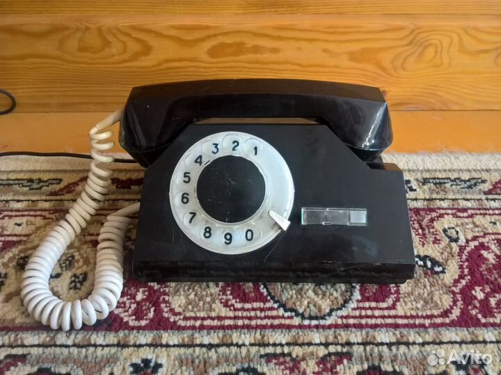 Телефонный аппарат