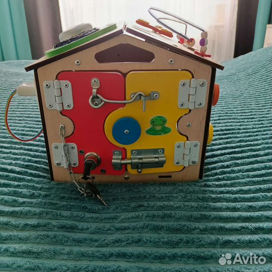 Бизиборд домик со светом