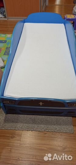 Детская кровать машинка