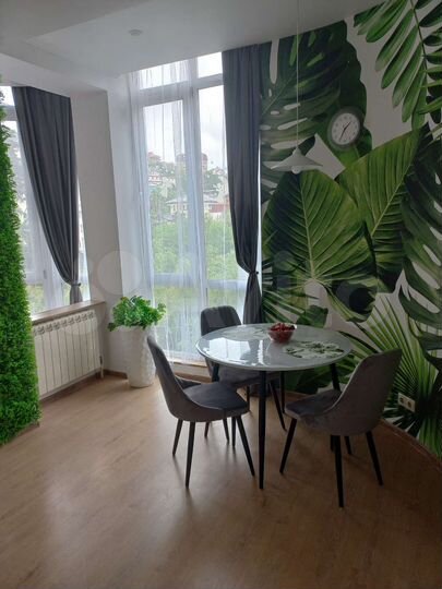 1-к. квартира, 42 м², 2/5 эт.