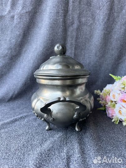 Ваза с крышкой олово, бисквитница
