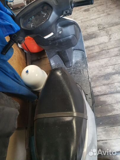 Скутер Honda lead 90