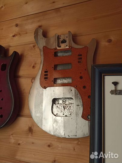 Деки электрогитар, накладки с звучками