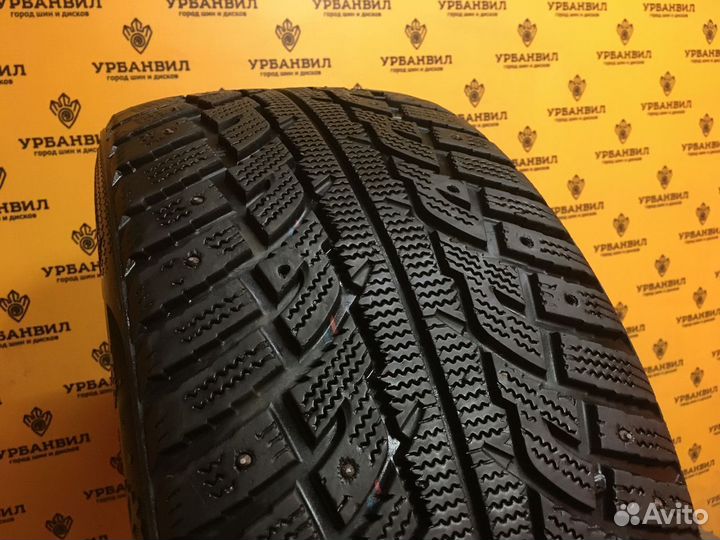 Marshal I'Zen RV Stud KC16 235/55 R17 103T