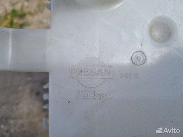 Бачок омывателя Nissan x trail t30