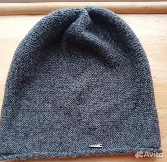 Шапки женские вязаные