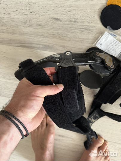 Брейс на левый коленный сустав Cti custom S