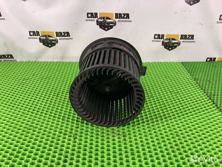 Моторчик отопителя Citroen C3 Picasso, Peugeot 308