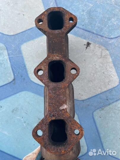 Коллектор выпускной 059253033C