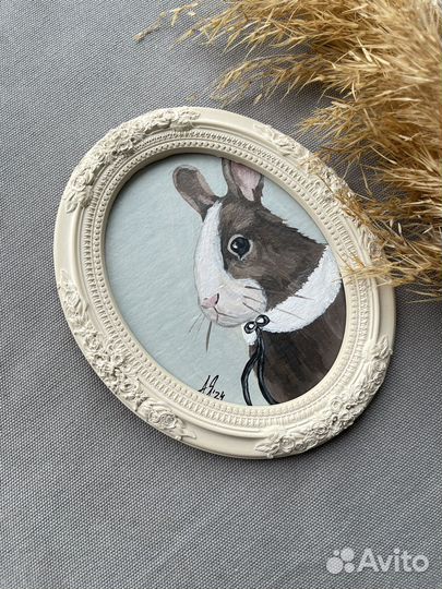 Картина Крольчиха в гипсовой раме 15х12
