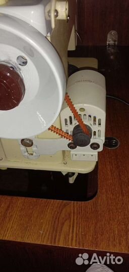 Швейная машинка 143
