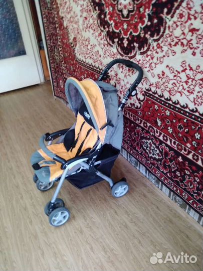 Прогулочная коляска