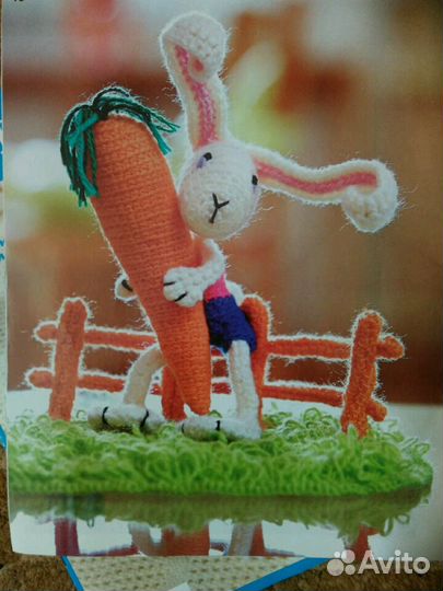 Коллекцию журналов по вязанию