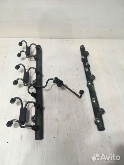 Рейка топливная рампа BMW 5 Е39 М57