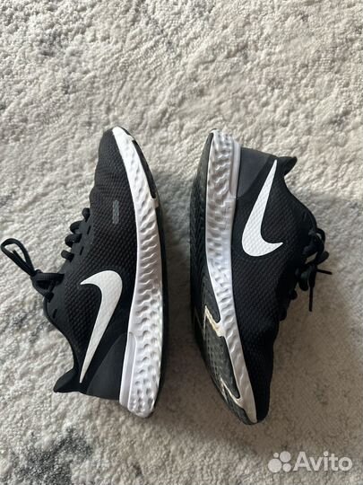 Кроссовки найк оригинальные