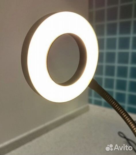 Кольцевая светодиодная лампа на прищепке