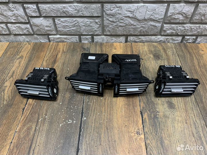 Mercedes Benz E W212 Дефлектор воздушный LH RH