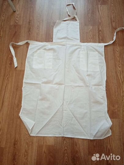 Новые куртка поварская 52р и фартуки