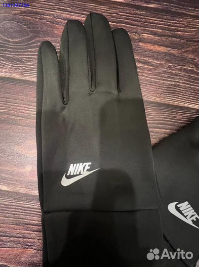 Перчатки Nike новые