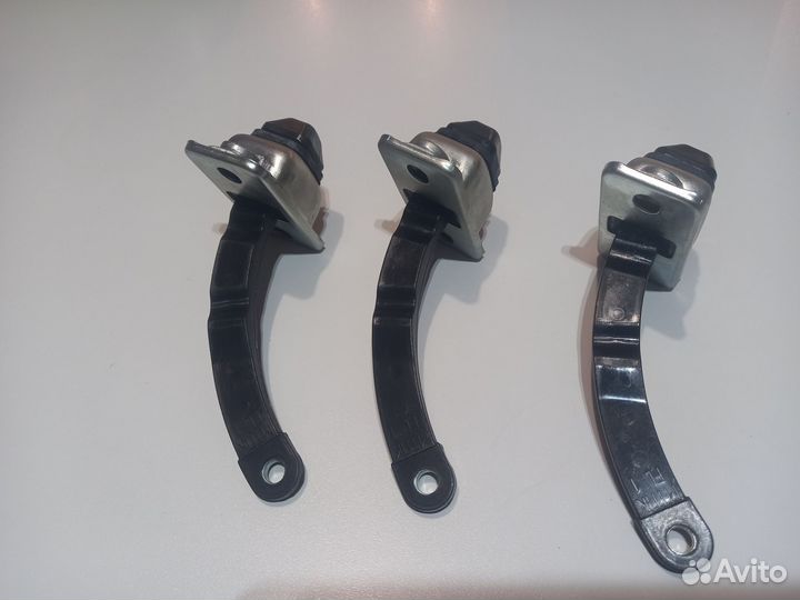 Ограничитель открывания двери УАЗ Патриот(3 полож)