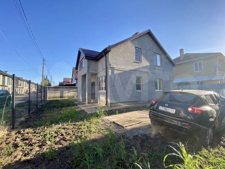 Дом 170 м² на участке 4 сот.