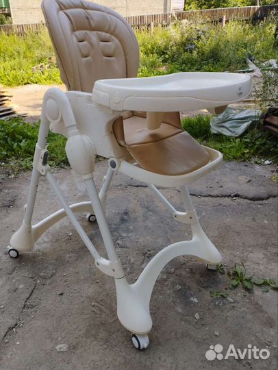 Стульчик для кормления ребенка