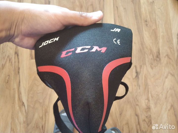 Хоккейная форма налокотники и ракушка детские