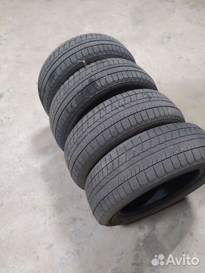 Bridgestone Blizzak VRX 185/60 R15