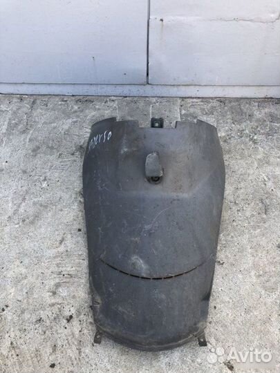 Подседельный передний пластик Sky Moto Spider 50