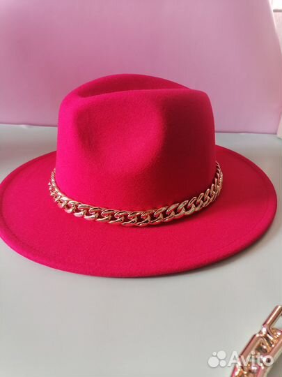 Шляпа красная фетр