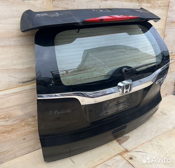 Крышка багажника Honda CR-V 4 rest