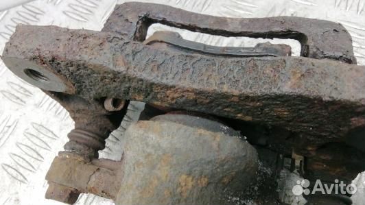 Суппорт тормозной задний правый hyundai trajet FO