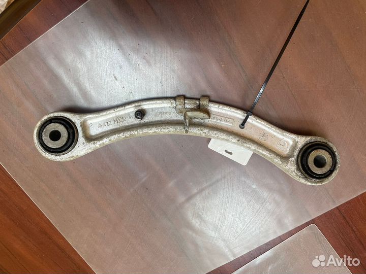 Рычаг задней подвески VAG 7L0505375A